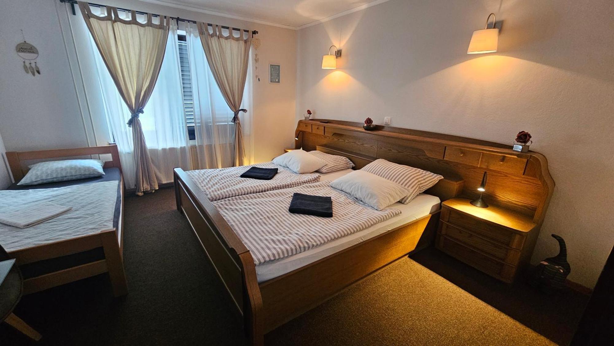 Rooms Malina Blejska Dobrava Экстерьер фото