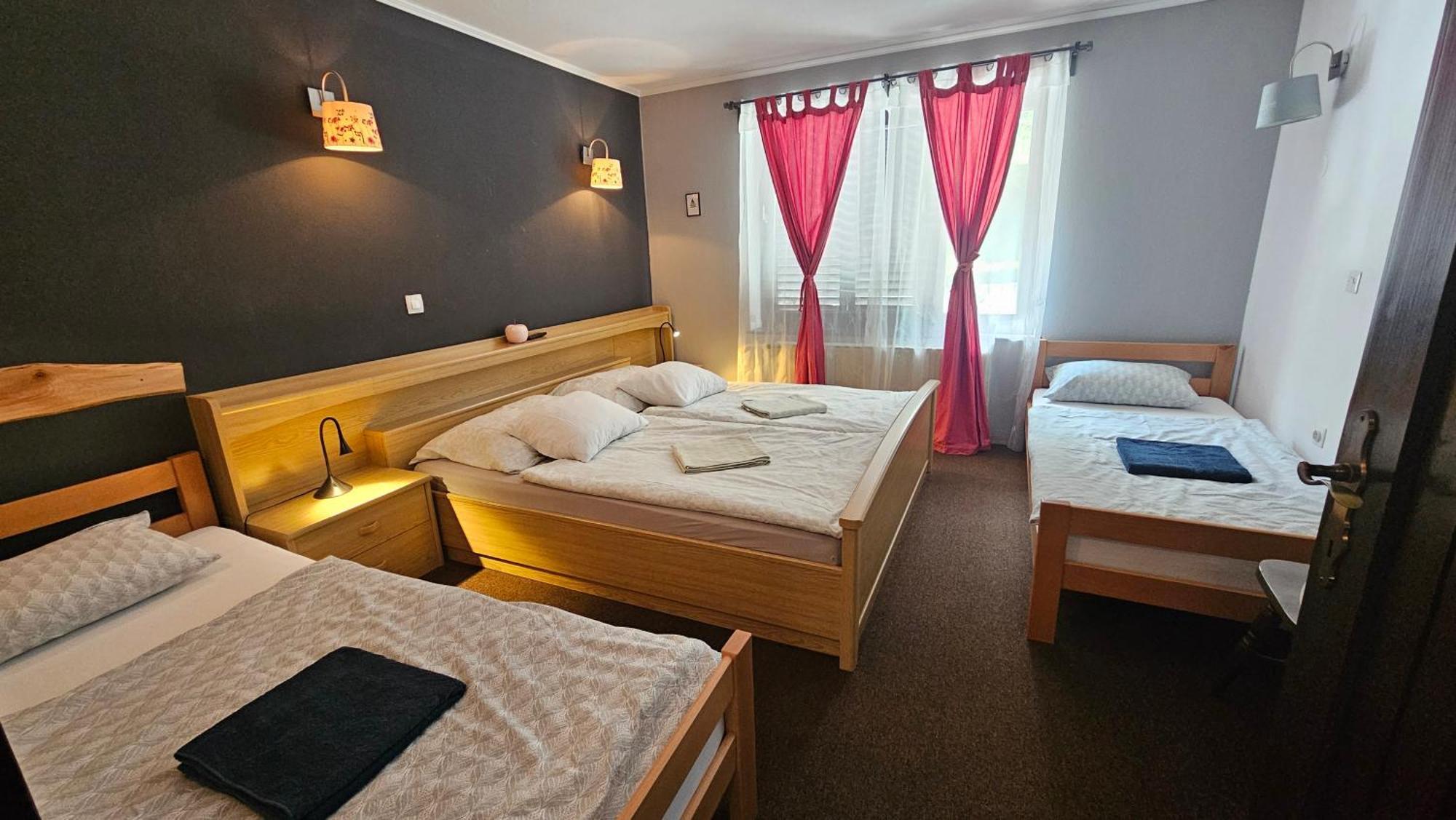 Rooms Malina Blejska Dobrava Экстерьер фото
